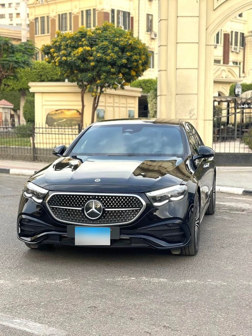 Mercedes-Benz E-Class 2025